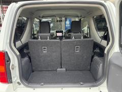 ★トランクからの一枚です★２列目を倒せば荷物も沢山積み込めます（＾＾）内装は、専任のスタッフが真心込めて丁寧に仕上げをしておりますので、ピカピカに仕上がっております。 7