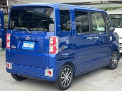 ★右斜め後ろからの一枚です★納車前にはバッチリ仕上げをしてご納車しております！商談時に小キズや線キズなど気になる所があればお気軽にご相談下さい♪内装の写真も是非ご覧ください♪ 7