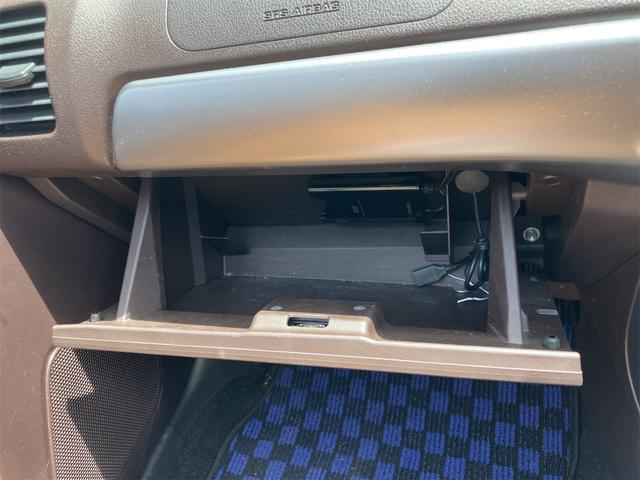 コペン セロ　ＥＴＣ　ナビ　ＴＶ　ＬＥＤヘッドランプ　スマートキー　アイドリングストップ　シートヒーター　ＣＶＴ　盗難防止システム　ＡＢＳ　ＥＳＣ　ＣＤ　ＤＶＤ再生　ＵＳＢ　Ｂｌｕｅｔｏｏｔｈ　アルミホイール（26枚目）
