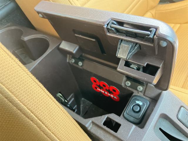 コペン セロ　ＥＴＣ　ナビ　ＴＶ　ＬＥＤヘッドランプ　スマートキー　アイドリングストップ　シートヒーター　ＣＶＴ　盗難防止システム　ＡＢＳ　ＥＳＣ　ＣＤ　ＤＶＤ再生　ＵＳＢ　Ｂｌｕｅｔｏｏｔｈ　アルミホイール（31枚目）