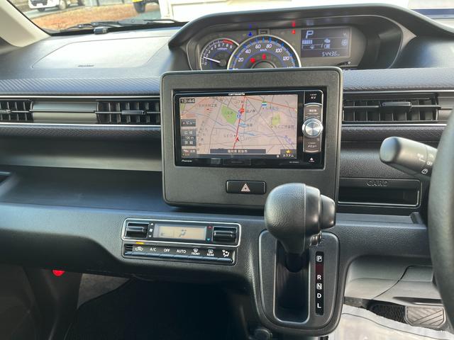 ワゴンＲ ハイブリッドＦＺ　セーフティパッケージ　衝突被害軽減システム　アイドリングストップ　ヘッドアップディスプレイ　カーナビ　ＣＤ／ＤＶＤ　ＬＥＤヘッドライト　オートライト　シートヒーター　スマートキー　１４インチアルミ（22枚目）