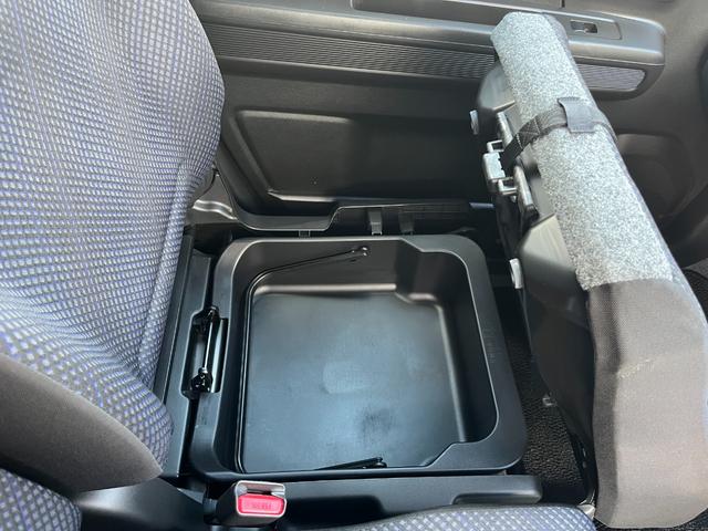 ワゴンＲ ハイブリッドＦＺ　セーフティパッケージ　衝突被害軽減システム　アイドリングストップ　ヘッドアップディスプレイ　カーナビ　ＣＤ／ＤＶＤ　ＬＥＤヘッドライト　オートライト　シートヒーター　スマートキー　１４インチアルミ（28枚目）