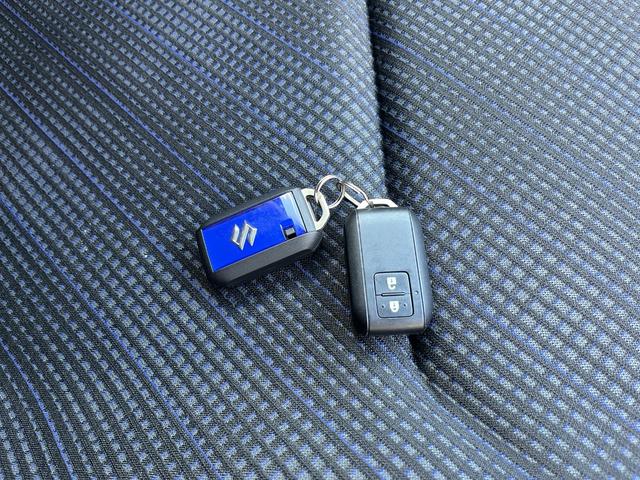 ワゴンＲ ハイブリッドＦＺ　セーフティパッケージ　衝突被害軽減システム　アイドリングストップ　ヘッドアップディスプレイ　カーナビ　ＣＤ／ＤＶＤ　ＬＥＤヘッドライト　オートライト　シートヒーター　スマートキー　１４インチアルミ（30枚目）