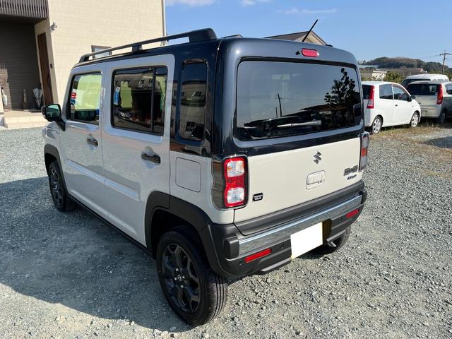 ハスラー タフワイルド　届出済未使用車　メーカー純正９型ナビ　全方位モニター　スズキコネクト　フルセグＴＶ　スマホ連携　衝突被害軽減装置　クルコン　ＬＥＤヘッドライト　ＬＥＤフォグ　本革ハンドル　シートヒーター　ルーフレール（6枚目）