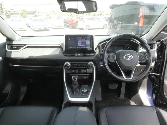 ＲＡＶ４ ハイブリッドＧ　純正ナビ＆ＤＶＤ再生＆フルセグＴＶ＆Ｂｌｕｅｔｏｏｔｈ＆Ｂカメラ＆ＥＴＣ＆シートヒーター＆ハンドルヒーター＆パワーバックドア＆メモリーシート　バックカメラ付き　スマートキ－　黒革シート　ＥＳＣ　ＡＢＳ（9枚目）