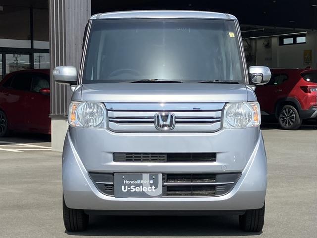 Ｎ－ＢＯＸ Ｇ・Ｌパッケージ　純正ナビ＆フルセグＴＶ＆ＤＶＤ再生＆Ｂｌｕｅｔｏｏｔｈ＆Ｂカメラ＆ＥＴＣ　地デジテレビ　Ｂモニタ　ＥＴＣ付き　ナビＴＶ　フロントベンチシート　オートエアコン　ＤＶＤ再生可　スマートキー　Ｗエアバッグ（4枚目）