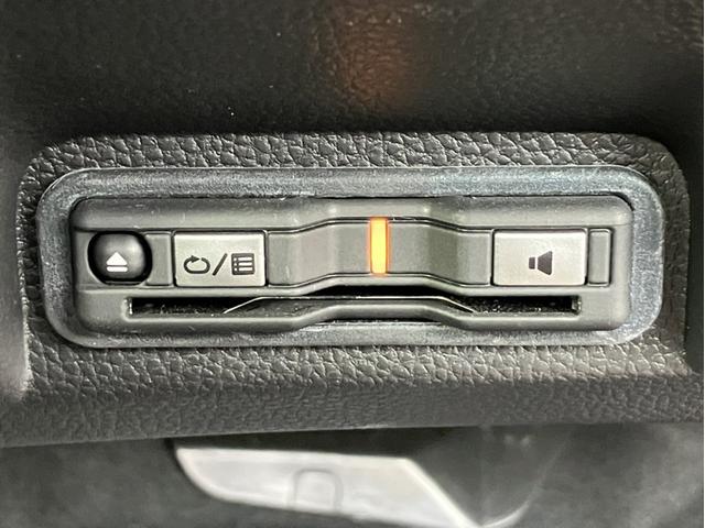 ヴェゼル ｅ：ＨＥＶＺ　レンタＵＰ＆ＶＸＵ２４５ＶＺｉナビ＆純正フロントドライブレコーダー＆サイドカーテンエアバック＆Ｂｌｕｅｔｏｏｔｈ対応＆ＥＴＣ２．０　衝突回避支援ブレーキ機能　スマキ　Ｐトランク　フルオートエアコン（15枚目）