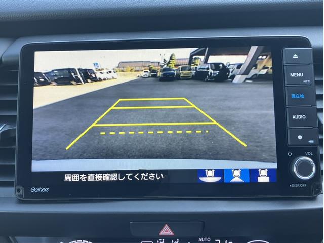 フィット ホーム　レンタＵＰ＆ＶＸＵ２４５ＦＴＩナビ＆フルセグ＆ＤＶＤ再生＆Ｂｌｕｅｔｏｏｔｈ＆バックモニター＆ＥＴＣ　衝突軽減　リアカメラ　ソナー　ＵＳＢ接続　ＡＡＣ　横滑り防止機能　サイドエアバック　オートライト（17枚目）