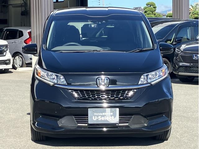 フリードハイブリッド ハイブリッド・Ｇホンダセンシング　純正ナビ＆Ｂｌｕｅｔｏｏｔｈ＆Ｂカメラ＆ＥＴＣ＆前後ドラレコ　軽減ブレーキ　キーフリーシステム　サイドカーテンエアバック　ＥＣＯＮ　後カメラ　Ａクルーズ　ＬＥＤヘッドランプ　横滑防止　ドライブレコーダ（4枚目）