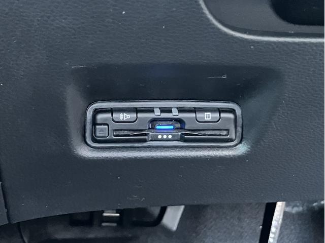 フィット ホーム レンタUPVXU245FTiナビ&バックカメラ&純正フロントドライブレコーダー&サイドカーテンエアバック&Bluetooth対応 衝突軽減 リアカメラ ソナー USB接続 AAC 横滑り防止機能(25枚目)