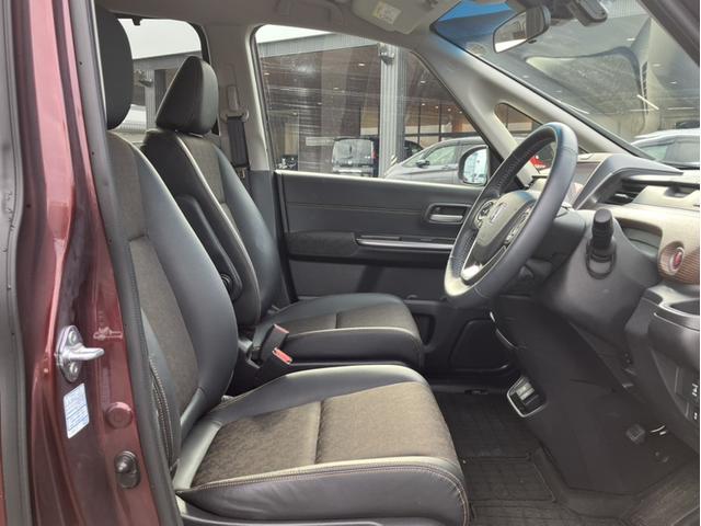 フリード クロスター レンタUP&VXM247VFNiナビ&純正フロントドライブレコーダー&Bluetooth対応&両側パワースライドドア&シートヒーター USB バックカメラ LEDヘッドライト 両側電動ドア VSA(10枚目)