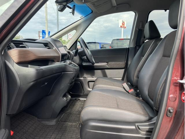 フリード クロスター レンタUP&VXM247VFNiナビ&純正フロントドライブレコーダー&Bluetooth対応&両側パワースライドドア&シートヒーター USB バックカメラ LEDヘッドライト 両側電動ドア VSA(11枚目)