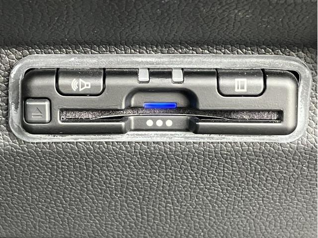 フリード クロスター レンタUP&VXM247VFNiナビ&純正フロントドライブレコーダー&Bluetooth対応&両側パワースライドドア&シートヒーター USB バックカメラ LEDヘッドライト 両側電動ドア VSA(27枚目)