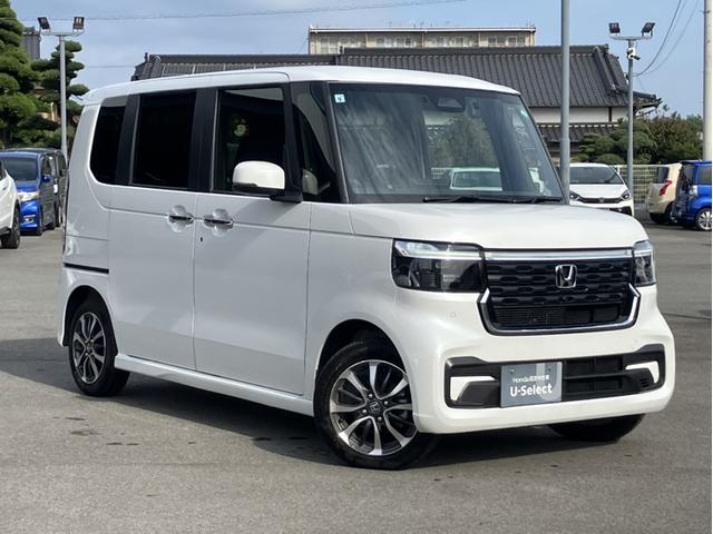 Ｎ－ＢＯＸカスタム ベースグレード　レンタ―ＵＰ＆ＬＸＵ２４２ＮＢｉナビ＆純正Ｆドラレコ＆アラウンドビューモニター＆衝突被害軽減ブレーキ＆Ｂｌｕｅｔｏｏｔｈ対応＆ミュージックサーバー　Ｗ電動ドア　ＵＳＢ接続　ＣＭＢＳ　Ｄレコ　スマートキ（5枚目）
