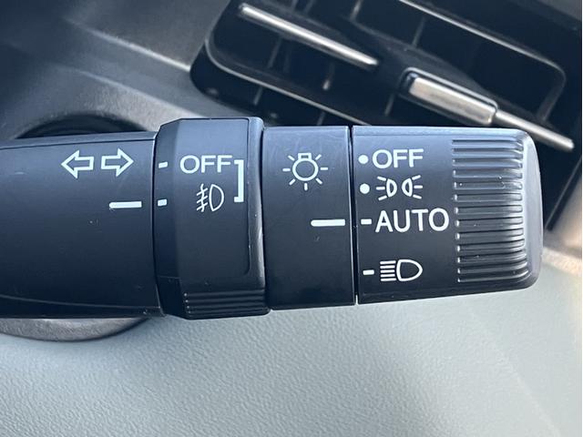 ヴェゼル e:HEVX・HuNTパッケージ 当社デモカー&VXU245VZIナビ&フルセグ&Bluetooth&DVD再生&ETC&ドラレコ3カメ 盗難防止システム 地デジフルセグ サイドエアバッグ Bカメラ クリアランスソナー 横滑り防止機能(28枚目)