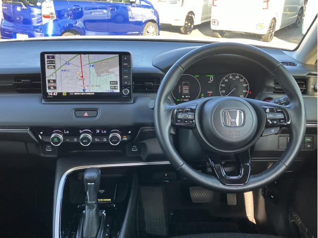 ヴェゼル ｅ：ＨＥＶＺ　ＶＸＵ２２５ＶＺｉナビ＆純正前後ドレレコ＆ブラインドスポットモニター＆Ｂｌｕｅｔｏｏｔｈ対応＆ミュージックサーバー＆シートヒーター＆ＥＴＣ２．０　衝突回避支援ブレーキ機能　１オナ　スマキ　Ｄレコ（9枚目）