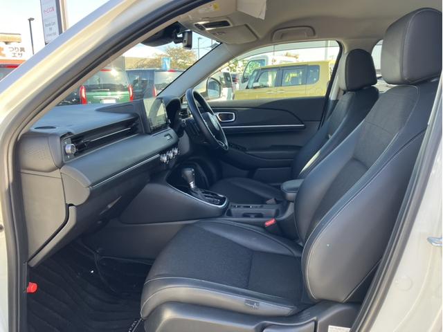 ヴェゼル ｅ：ＨＥＶＺ　ＶＸＵ２２５ＶＺｉナビ＆純正前後ドレレコ＆ブラインドスポットモニター＆Ｂｌｕｅｔｏｏｔｈ対応＆ミュージックサーバー＆シートヒーター＆ＥＴＣ２．０　衝突回避支援ブレーキ機能　１オナ　スマキ　Ｄレコ（11枚目）