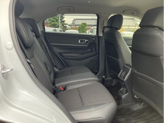 ヴェゼル ｅ：ＨＥＶＺ　当社元デモカー＆コネクトナビ＆純正フロントドラレコ＆アラウンドビューモニター＆ブラインドスポットモニター＆Ｂｌｕｅｔｏｏｔｈ対応＆ＥＴＣ２．０　衝突回避支援ブレーキ機能　パノラミックビューモニター（12枚目）