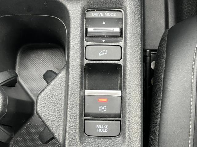 ヴェゼル ｅ：ＨＥＶＺ　当社元デモカー＆コネクトナビ＆純正フロントドラレコ＆アラウンドビューモニター＆ブラインドスポットモニター＆Ｂｌｕｅｔｏｏｔｈ対応＆ＥＴＣ２．０　衝突回避支援ブレーキ機能　パノラミックビューモニター（25枚目）