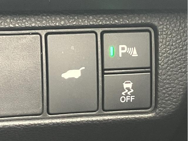 ヴェゼル ｅ：ＨＥＶＺ　当社元デモカー＆コネクトナビ＆純正フロントドラレコ＆アラウンドビューモニター＆ブラインドスポットモニター＆Ｂｌｕｅｔｏｏｔｈ対応＆ＥＴＣ２．０　衝突回避支援ブレーキ機能　パノラミックビューモニター（27枚目）