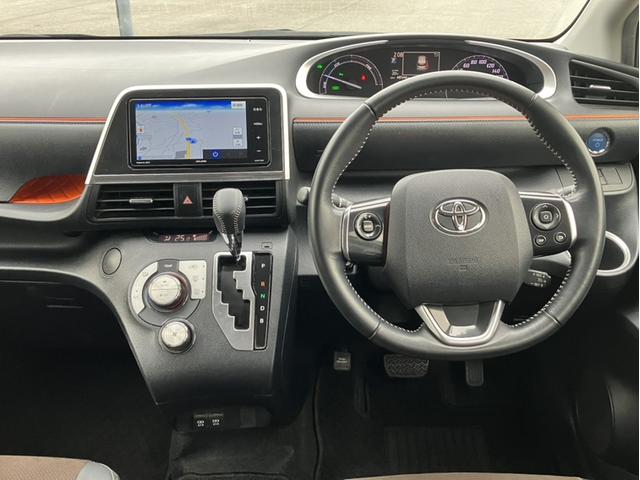 シエンタ ハイブリッドＧクエロ　社外ナビ＆バックカメラ＆クルーズコントロール＆衝突被害軽減ブレーキ＆Ｂｌｕｅｔｏｏｔｈ対応＆両側ＰＷスライドドア＆ＥＴＣ　地デジＴＶ　盗難防止　横滑り防止　ＬＥＤライト　クルコン　スマートキー　ＤＶＤ（8枚目）