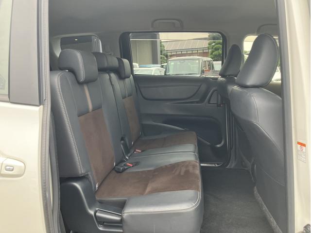 シエンタ ハイブリッドＧクエロ　社外ナビ＆バックカメラ＆クルーズコントロール＆衝突被害軽減ブレーキ＆Ｂｌｕｅｔｏｏｔｈ対応＆両側ＰＷスライドドア＆ＥＴＣ　地デジＴＶ　盗難防止　横滑り防止　ＬＥＤライト　クルコン　スマートキー　ＤＶＤ（11枚目）