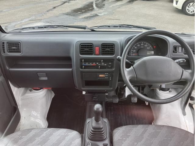 キャリイトラック ＫＣ　５速マニュアル＆エアコン＆パワステ＆ラジオチューナー　運転席エアバック　パワステ付　エアコン付き（8枚目）