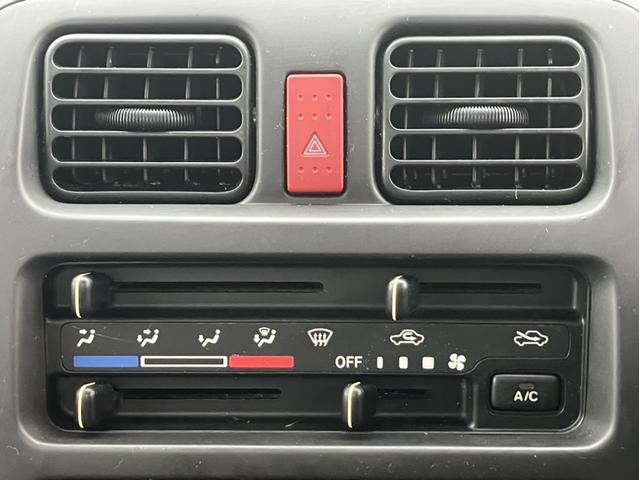 キャリイトラック ＫＣ　５速マニュアル＆エアコン＆パワステ＆ラジオチューナー　運転席エアバック　パワステ付　エアコン付き（9枚目）