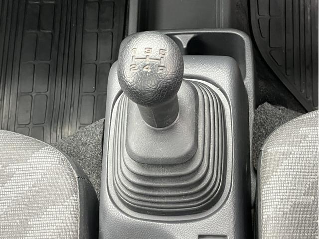 キャリイトラック ＫＣ　５速マニュアル＆エアコン＆パワステ＆ラジオチューナー　運転席エアバック　パワステ付　エアコン付き（11枚目）