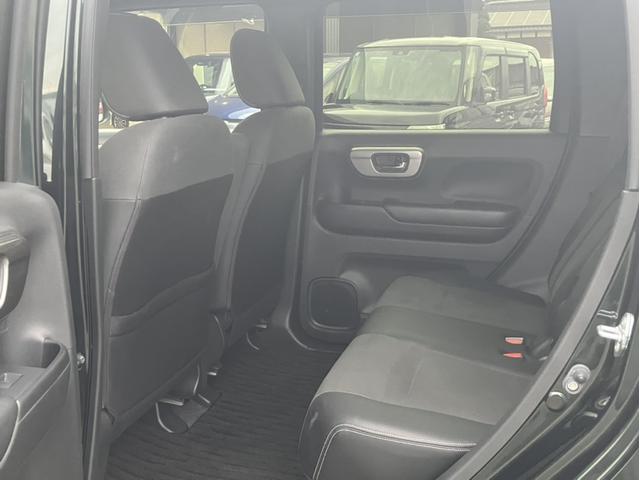 内装ルームクリーニング済みです。しっかり綺麗にしていますので、是非、お確かめください。納車時にはもう一度キレイにいたしますよ！