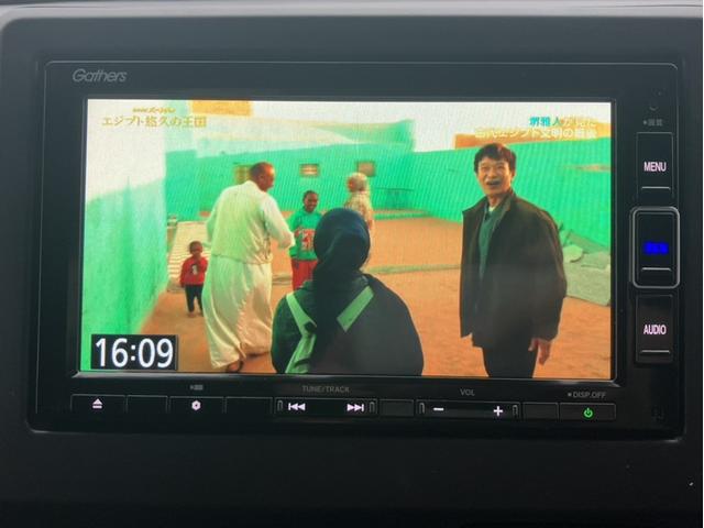 ＴＶ付きの車となっております。送迎時の待ち時間などとてもお役に立ちます。