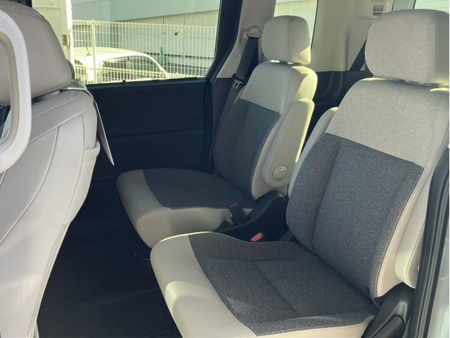 フリード ｅ：ＨＥＶエアーＥＸ　純正コネクトナビ（ＬＸＭ－２４７ＶＦＬｉ）＆フルセグＴＶ＆バックモニター＆純正ドラレコ（３カメラ）＆ＥＴＣ＆純正ＡＷ＆ＬＥＤヘッドライト＆シートヒーター（前席）　衝突軽減システム　横滑り防止装置（13枚目）