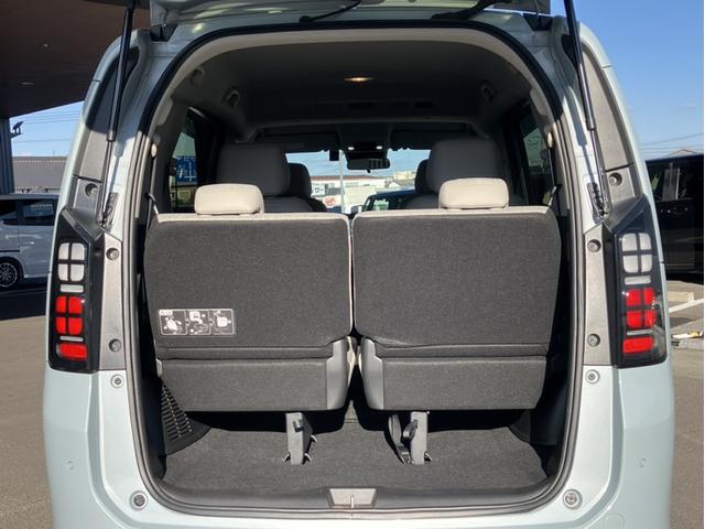 フリード ｅ：ＨＥＶエアーＥＸ　純正コネクトナビ（ＬＸＭ－２４７ＶＦＬｉ）＆フルセグＴＶ＆バックモニター＆純正ドラレコ（３カメラ）＆ＥＴＣ＆純正ＡＷ＆ＬＥＤヘッドライト＆シートヒーター（前席）　衝突軽減システム　横滑り防止装置（14枚目）