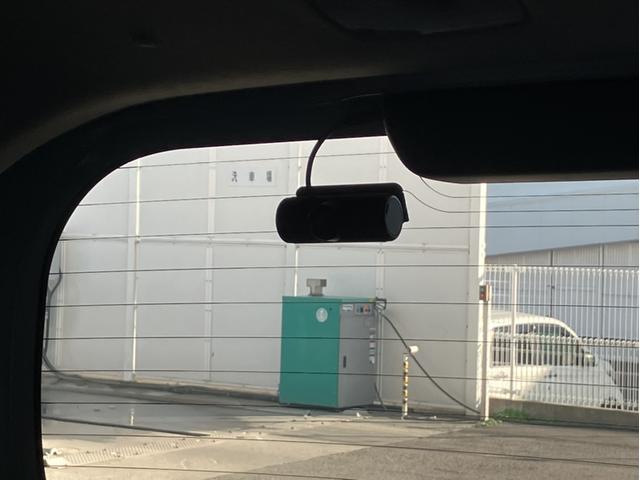 フリード ｅ：ＨＥＶエアーＥＸ　純正コネクトナビ（ＬＸＭ－２４７ＶＦＬｉ）＆フルセグＴＶ＆バックモニター＆純正ドラレコ（３カメラ）＆ＥＴＣ＆純正ＡＷ＆ＬＥＤヘッドライト＆シートヒーター（前席）　衝突軽減システム　横滑り防止装置（27枚目）