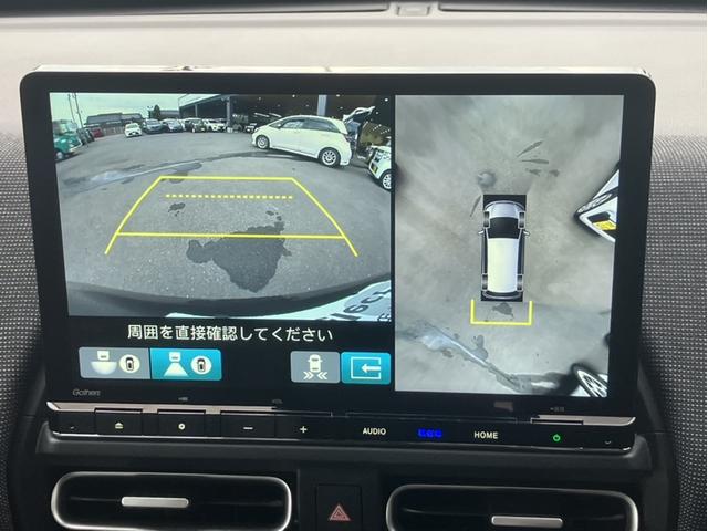 �A���E���h�r���[���j�^�[�����B��ʂɂČ���̊m�F���s����̂ŁA�o�b�N���Ԃ�Ԍɓ���̍ۂɂ͏d�󂵂܂��B�Ԃ̉^�]�Ɋ���Ȃ����ł����S�̃K�C�h���C���\���@�\�t�B