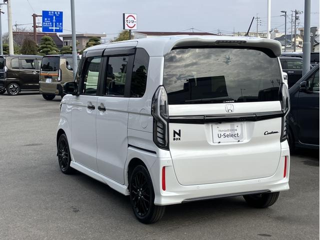 N-BOXカスタム Lターボスタイル+ブラック 純正8インチナビ&フルセグTV&DVD再生&Bluetooth&Bカメラ&前後ドラレコ&ETC ベンチS ターボエンジン コーナーセンサ スマ-トキ- エアバック 横滑り防止機能 ナビ&TV Dレコ(8枚目)