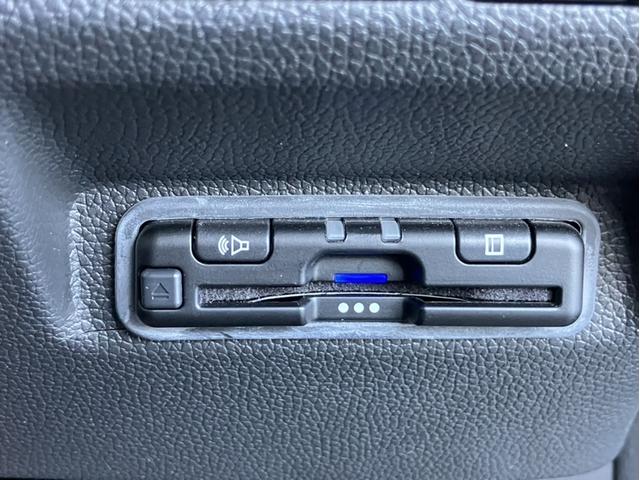 フリード Ｇブラックスタイル　純正ナビ＆フルセグＴＶ＆ＤＶＤ再生＆Ｂｌｕｅｔｏｏｔｈ＆前ドラレコ＆Ｂカメラ＆ＥＴＣ　両電動スライドドア　バックモニター　ドラレコ付き　フルセグテレビ　ＬＥＤヘッドライト　ＤＶＤ再生可能　スマートキー（14枚目）