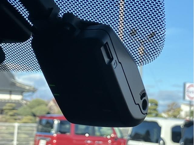 フリード Ｇブラックスタイル　純正ナビ＆フルセグＴＶ＆ＤＶＤ再生＆Ｂｌｕｅｔｏｏｔｈ＆前ドラレコ＆Ｂカメラ＆ＥＴＣ　両電動スライドドア　バックモニター　ドラレコ付き　フルセグテレビ　ＬＥＤヘッドライト　ＤＶＤ再生可能　スマートキー（17枚目）