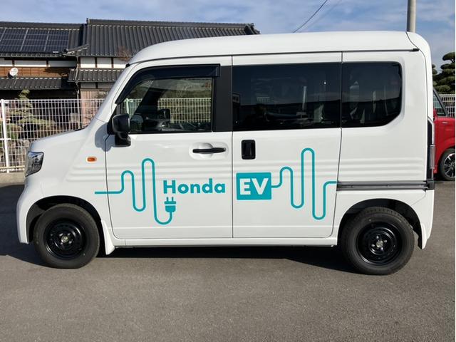 Ｎ－ＶＡＮ ｅ： ｅ：Ｌ４　当社元デモカー＆純正ディスプレイオーディオ＆電子制御パーキング＆急速充電ポート＆Ｂｌｕｅｔｏｏｔｈ対応＆運転席シートヒーター　Ｂカメラ　スマートキー　キーレス　コーナーセンサー　両スライドドア（5枚目）