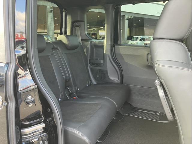 Ｎ－ＢＯＸカスタム ターボ　ＬＸＵ２４２ＮＢＩナビ＆ドラレコ３カメ＆フルセグ＆ＤＶＤ再生＆Ｂｌｕｅｔｏｏｔｈ＆バックモニター＆ＥＴＣ　イモビライザー　衝突被害軽減　ベンチシート　キーフリー　Ｐセンサー　ＥＳＣ　パワステ　ターボ車（12枚目）