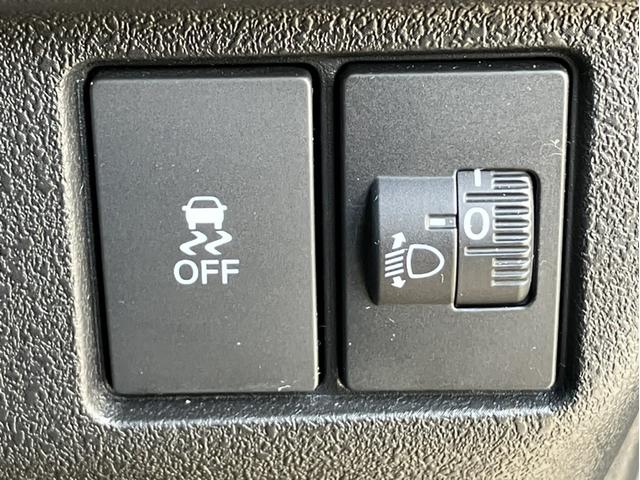 Ｎ－ＢＯＸカスタム ターボ　ＬＸＵ２４２ＮＢＩナビ＆ドラレコ３カメ＆フルセグ＆ＤＶＤ再生＆Ｂｌｕｅｔｏｏｔｈ＆バックモニター＆ＥＴＣ　イモビライザー　衝突被害軽減　ベンチシート　キーフリー　Ｐセンサー　ＥＳＣ　パワステ　ターボ車（27枚目）