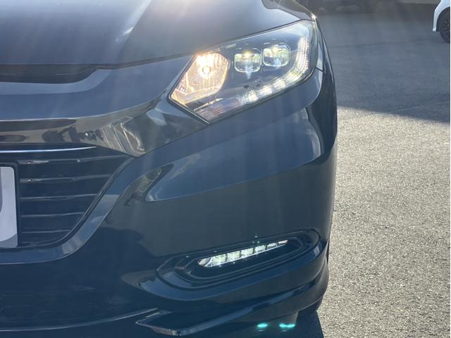 ヴェゼル ハイブリッドＺ　ＶＸＭ１７４ＶＦＸＩナビ＆フルセグ＆ＤＶＤ再生＆Ｂｌｕｅｔｏｏｔｈ＆バックモニター＆ＥＴＣ　Ｒカメ　スマキー　ＬＥＤランプ　ＥＴＣ付　ＵＳＢ　シ－トヒ－タ－　サイドカーテンエアバック　ＶＳＡ　キーフリ（30枚目）