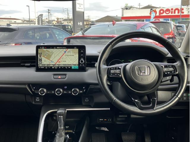 ヴェゼル ｅ：ＨＥＶＺ　コネクトナビ＆フルセグ＆Ａｐｐｌｃａｒｐｌａｙ＆ドラレコ前後＆シートヒーター　衝突回避支援ブレーキ機能　スマキ　Ｐトランク　フルオートエアコン　Ｄレコ　エアバッグ　両席エアバック　Ｒカメ　ＬＥＤランプ（9枚目）