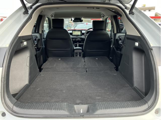 ヴェゼル ｅ：ＨＥＶＺ　コネクトナビ＆フルセグ＆Ａｐｐｌｃａｒｐｌａｙ＆ドラレコ前後＆シートヒーター　衝突回避支援ブレーキ機能　スマキ　Ｐトランク　フルオートエアコン　Ｄレコ　エアバッグ　両席エアバック　Ｒカメ　ＬＥＤランプ（15枚目）