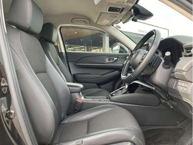 ヴェゼル ｅ：ＨＥＶＺ　コネクトナビ＆バックカメラ＆純正前後ドライブレコーダー＆障害物センサー＆ブラインドスポットモニター＆Ｂｌｕｅｔｏｏｔｈ対応＆シートヒーター＆ＥＴＣ２．０　衝突回避支援ブレーキ機能　１オナ　スマキ（10枚目）