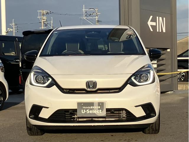 フィット ホーム２０周年特別仕様車メゾン　コネクトナビ＆純正前後ドライブレコーダー＆サイドカーテンエアバック＆障害物センサー＆Ｂｌｕｅｔｏｏｔｈ対応＆シートヒーター＆ＥＴＣ２．０＆ワンオーナー　Ｒカメ　セキュリティーアラーム　ドラレコ（4枚目）