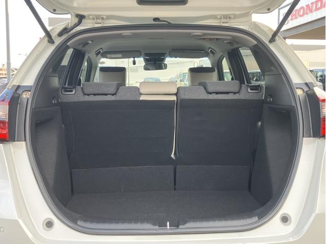 フィット ホーム２０周年特別仕様車メゾン　コネクトナビ＆純正前後ドライブレコーダー＆サイドカーテンエアバック＆障害物センサー＆Ｂｌｕｅｔｏｏｔｈ対応＆シートヒーター＆ＥＴＣ２．０＆ワンオーナー　Ｒカメ　セキュリティーアラーム　ドラレコ（14枚目）