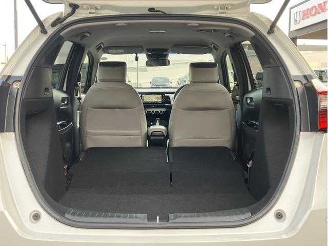 フィット ホーム２０周年特別仕様車メゾン　コネクトナビ＆純正前後ドライブレコーダー＆サイドカーテンエアバック＆障害物センサー＆Ｂｌｕｅｔｏｏｔｈ対応＆シートヒーター＆ＥＴＣ２．０＆ワンオーナー　Ｒカメ　セキュリティーアラーム　ドラレコ（15枚目）