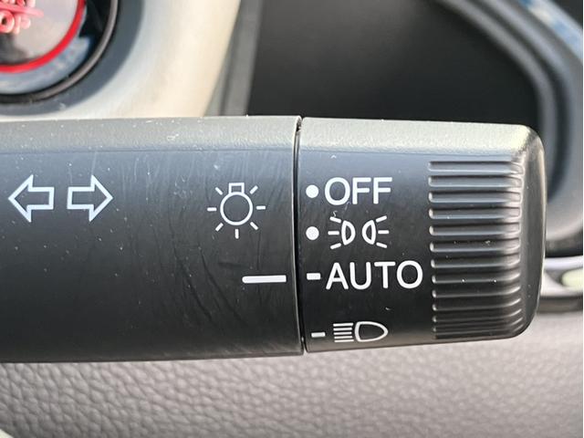 フィット ホーム２０周年特別仕様車メゾン　コネクトナビ＆純正前後ドライブレコーダー＆サイドカーテンエアバック＆障害物センサー＆Ｂｌｕｅｔｏｏｔｈ対応＆シートヒーター＆ＥＴＣ２．０＆ワンオーナー　Ｒカメ　セキュリティーアラーム　ドラレコ（24枚目）