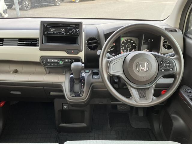 Ｎ－ＷＧＮ Ｇホンダセンシング　ＣＤオーディオ＆コーナーセンサー＆クルーズコントロール　バックソナー　横滑り防止　エアコン　パワーウインドウ　キーレスエントリー　パワーステアリング　両席エアバック　ＡＢＳ　ｉ－ｓｔｏｐ　エアバッグ（9枚目）